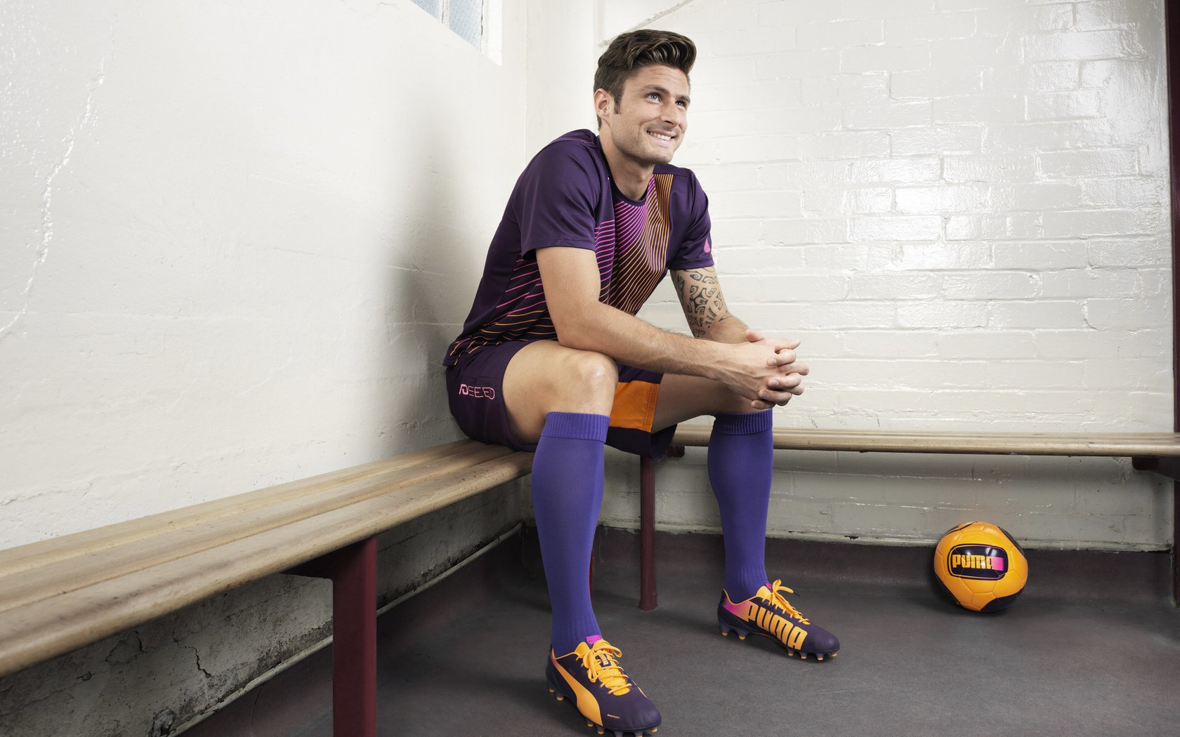 开云体育官方网站-池中速度与体能稳定性形成训练亮点